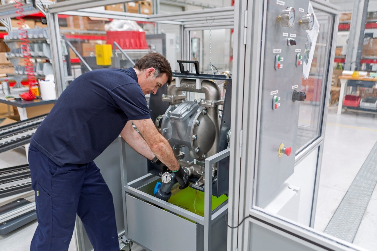 worker manufacturing a SAMOA Industrial AODD Pump